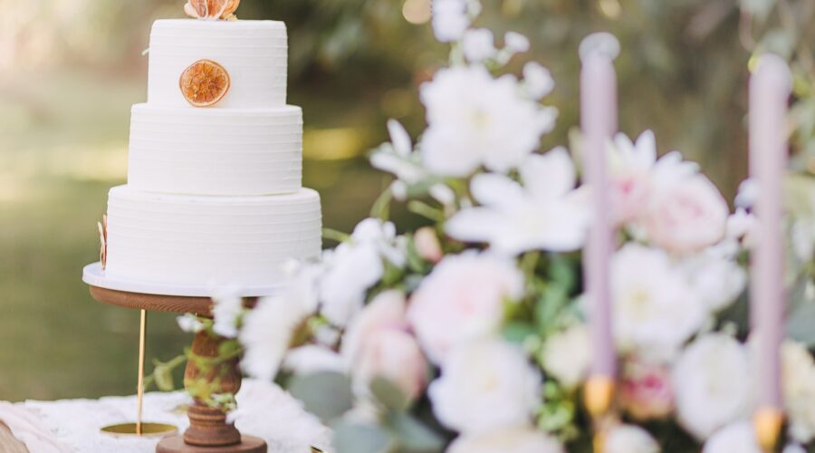 L_art_de_la_pâtisserie_nuptiale_:_un_régal_pour_les_yeux_et_les_papilles